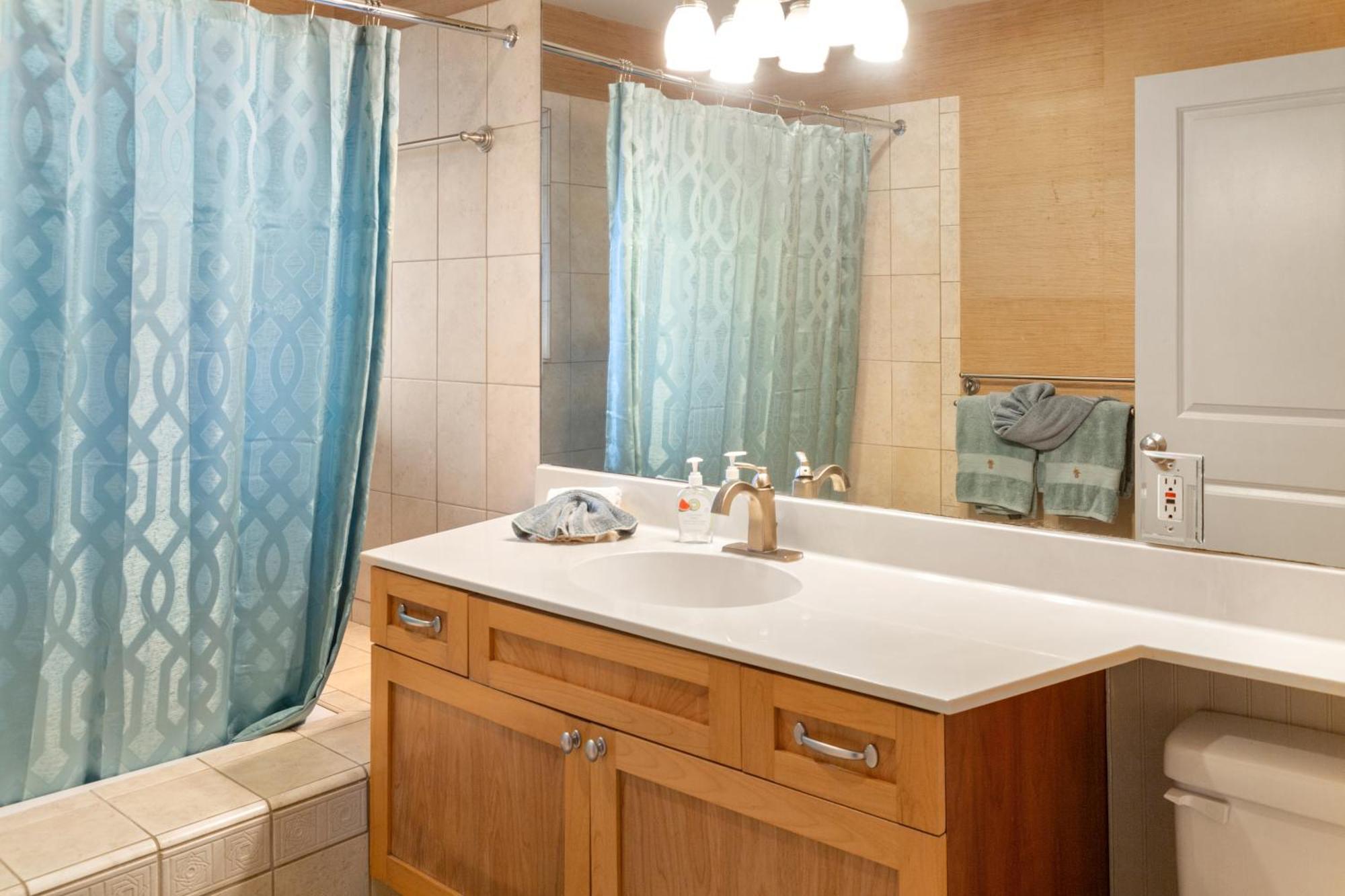Lotus Suite, 1 Bedroom, Sleeps 4, Pool & Bbq, Pre-Renovation Summer Sale Kīhei Exterior foto